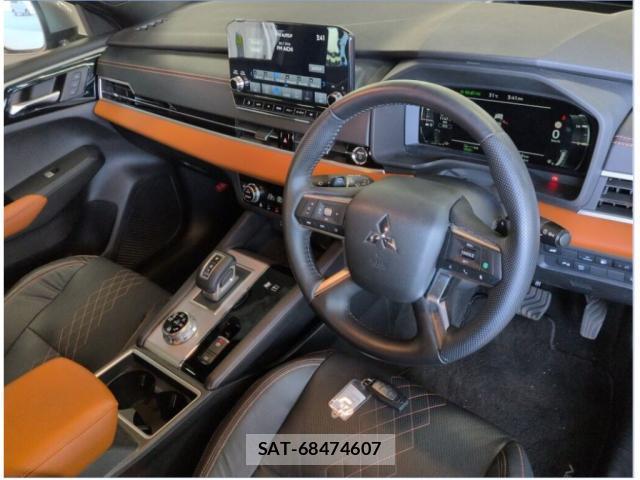Mitsubishi OUTLANDER PHEV 2022-03 8729748-2