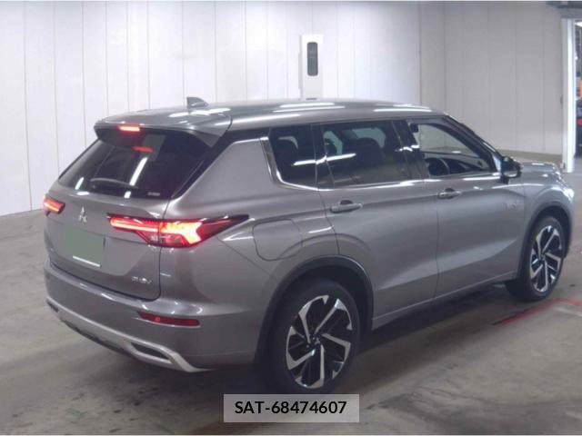 Mitsubishi OUTLANDER PHEV 2022-03 8729748-3