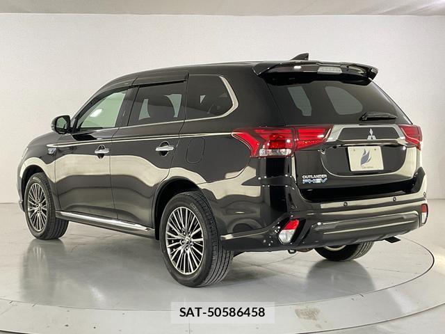 Mitsubishi OUTLANDER PHEV 2021-07 8730669-4