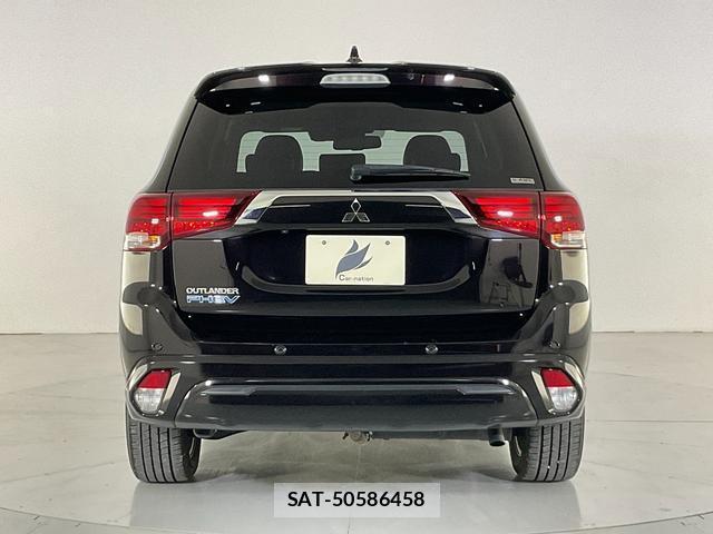 Mitsubishi OUTLANDER PHEV 2021-07 8730669-5