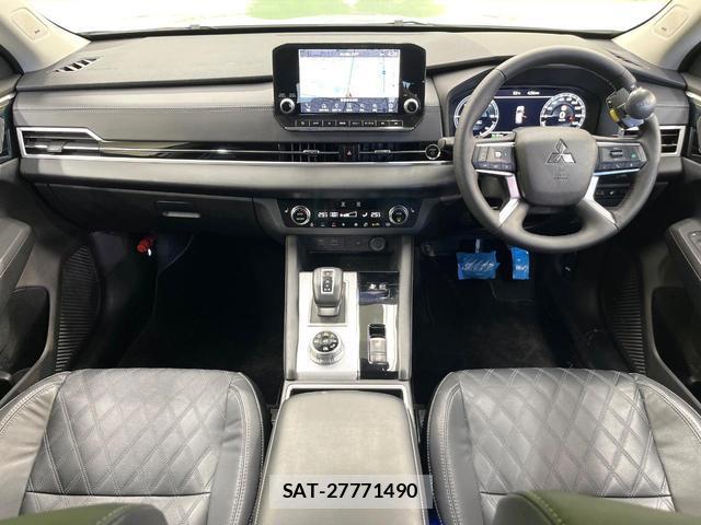 Mitsubishi OUTLANDER PHEV 2022-02 8731179-1