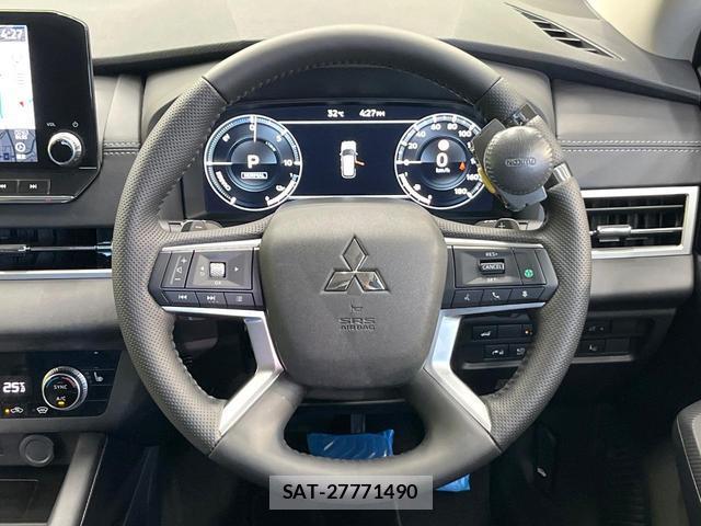 Mitsubishi OUTLANDER PHEV 2022-02 8731179-11