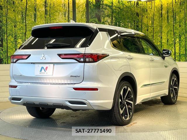 Mitsubishi OUTLANDER PHEV 2022-02 8731179-16