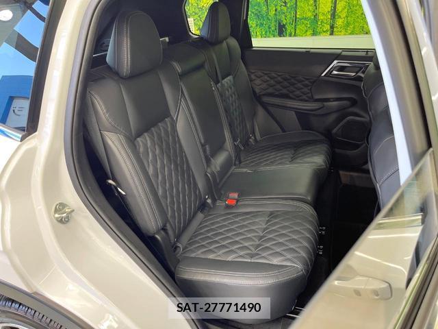 Mitsubishi OUTLANDER PHEV 2022-02 8731179-8