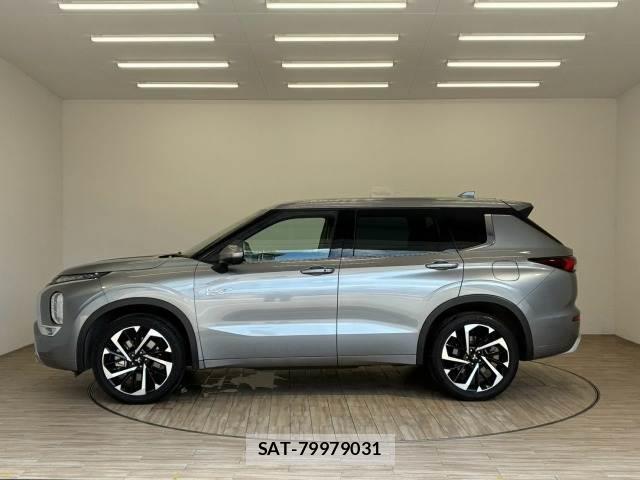 Mitsubishi OUTLANDER PHEV 2022-12 8731383-16