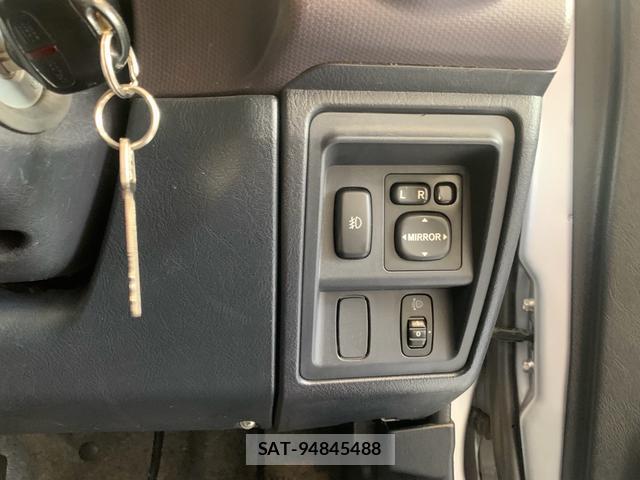 Mitsubishi PAJERO MINI 2011-08 8728730-12