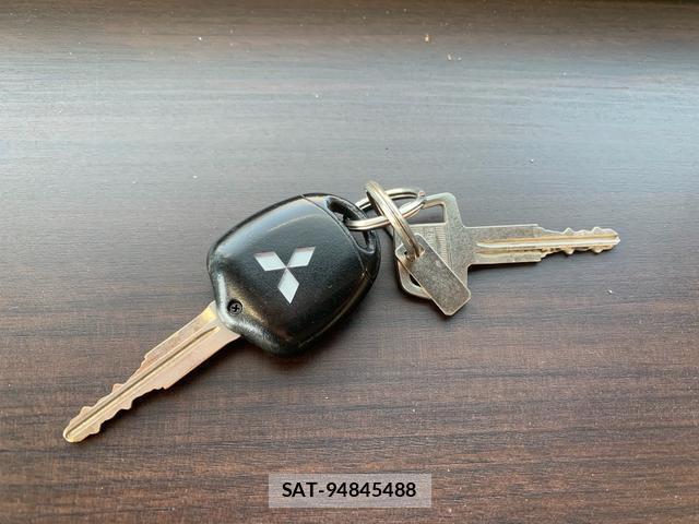 Mitsubishi PAJERO MINI 2011-08 8728730-18