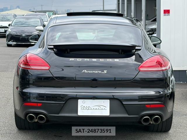 Porsche PANAMERA 2014-11 8726104-1