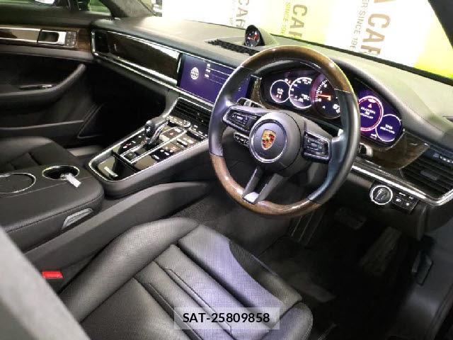 Porsche PANAMERA 2022-06 8731262-2