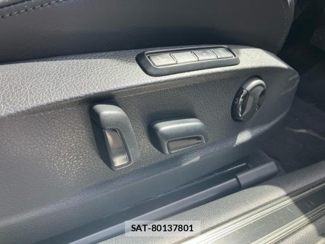VolksWagen PASSAT 2017-04 8728208-11