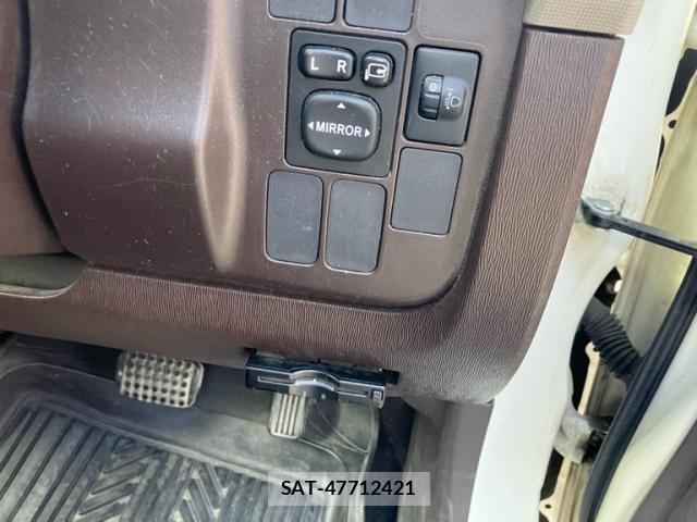 Toyota PASSO 2013-04 8727364-14