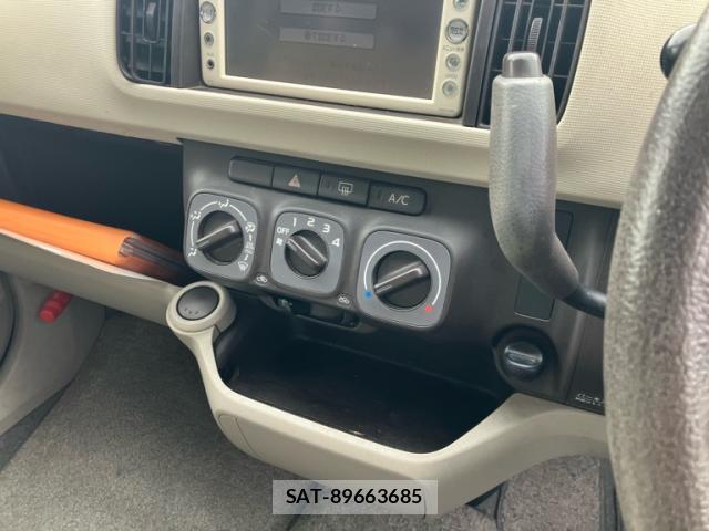 Toyota PASSO 2010-11 8730677-15