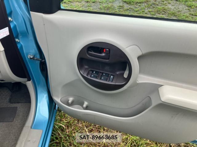 Toyota PASSO 2010-11 8730677-6