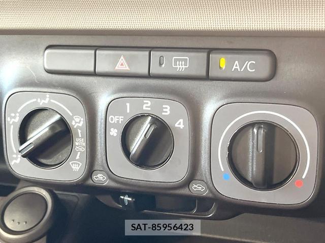 Toyota PASSO 2013-09 8731230-4