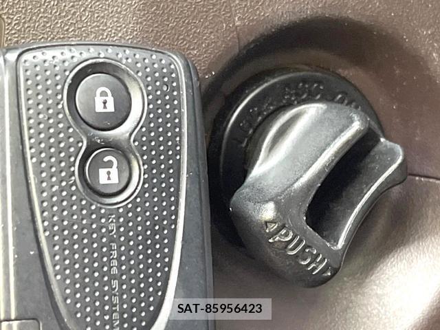 Toyota PASSO 2013-09 8731230-6