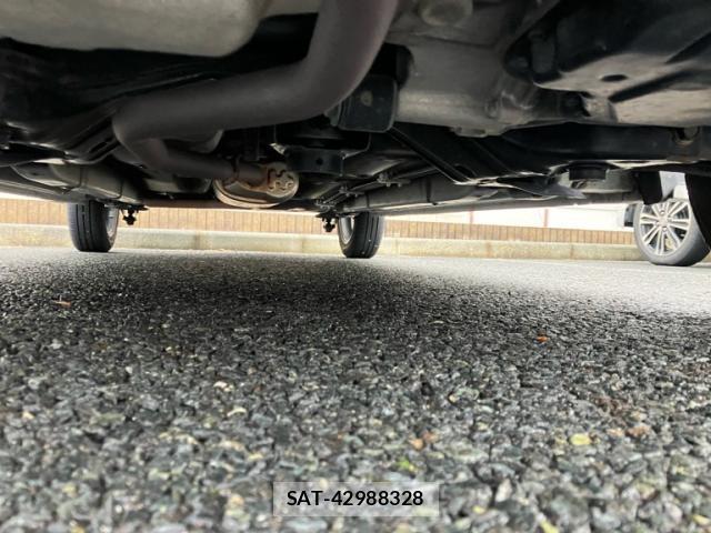 Toyota PIXIS SPACE 2012-09 8727321-11