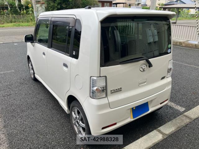 Toyota PIXIS SPACE 2012-09 8727321-12