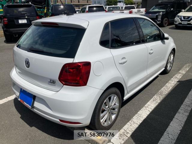 VolksWagen POLO 2017-09 8727280-3