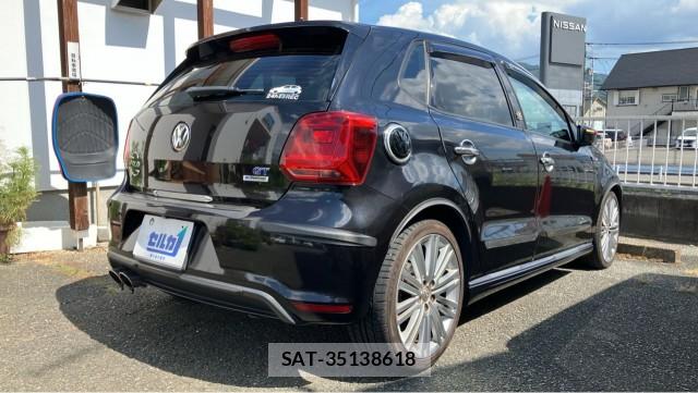 VolksWagen POLO 2016-12 8729604-12
