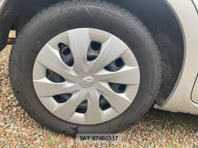 Toyota PORTE 2014-01 8727369-4