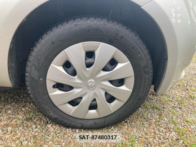 Toyota PORTE 2014-01 8727369-5