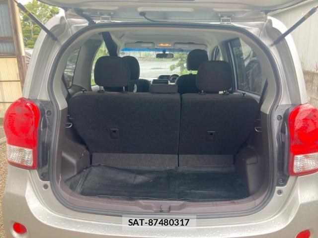Toyota PORTE 2014-01 8727369-9