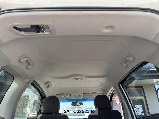 Toyota PORTE 2013-03 8728915-16