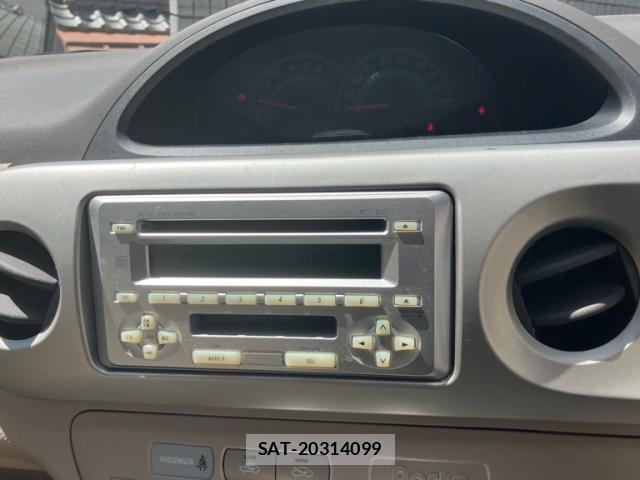 Toyota PORTE 2006-06 8730756-19