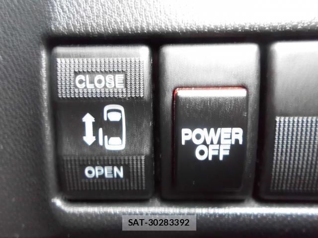 Mazda PREMACY 2014-01 8728301-5