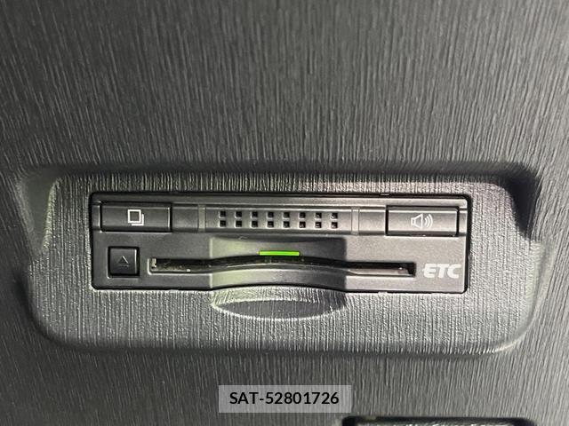 Toyota PRIUS ALPHA 2015-08 8725821-6