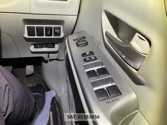 Toyota PRIUS ALPHA 2013-03 8727316-11