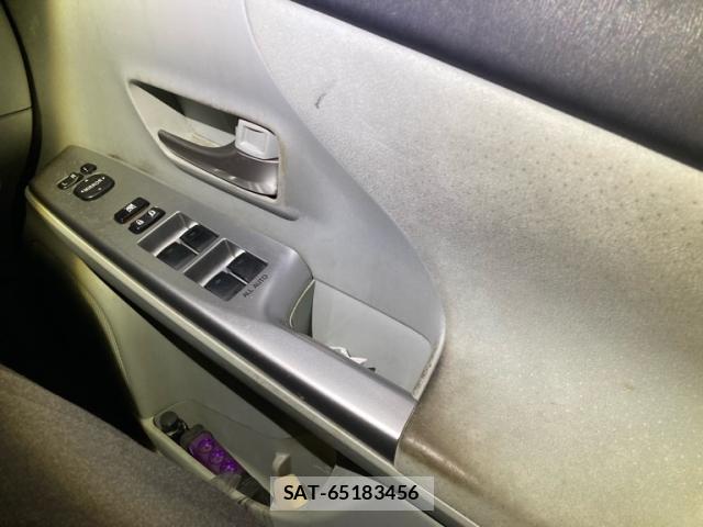 Toyota PRIUS ALPHA 2013-03 8727316-17