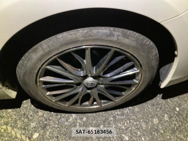 Toyota PRIUS ALPHA 2013-03 8727316-3