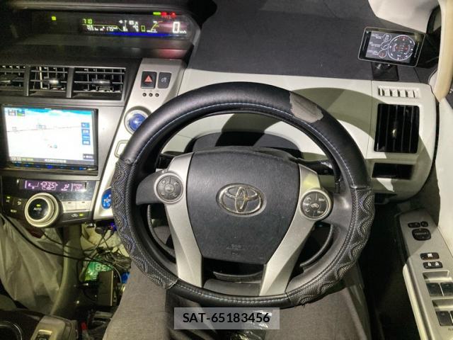 Toyota PRIUS ALPHA 2013-03 8727316-7