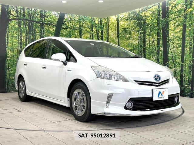 Toyota PRIUS ALPHA 2013-11 8727890-17