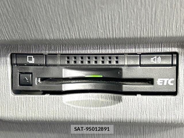 Toyota PRIUS ALPHA 2013-11 8727890-6