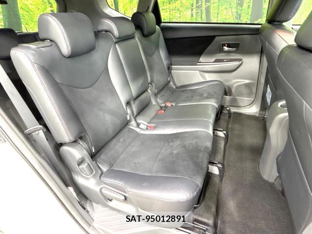 Toyota PRIUS ALPHA 2013-11 8727890-9
