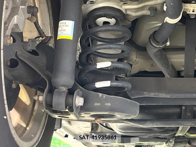 Toyota PRIUS ALPHA 2013-09 8728349-19