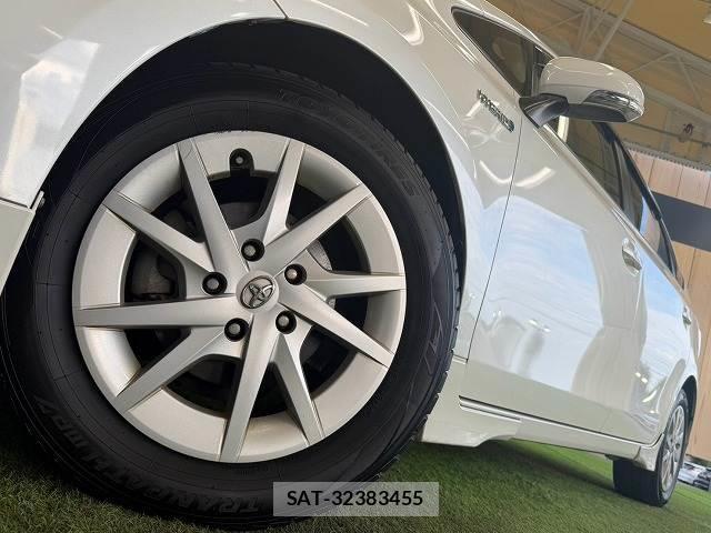 Toyota PRIUS ALPHA 2015-09 8728494-18