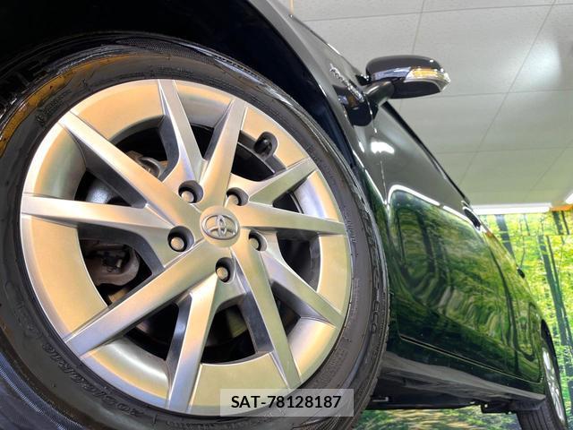 Toyota PRIUS ALPHA 2013-10 8728701-14