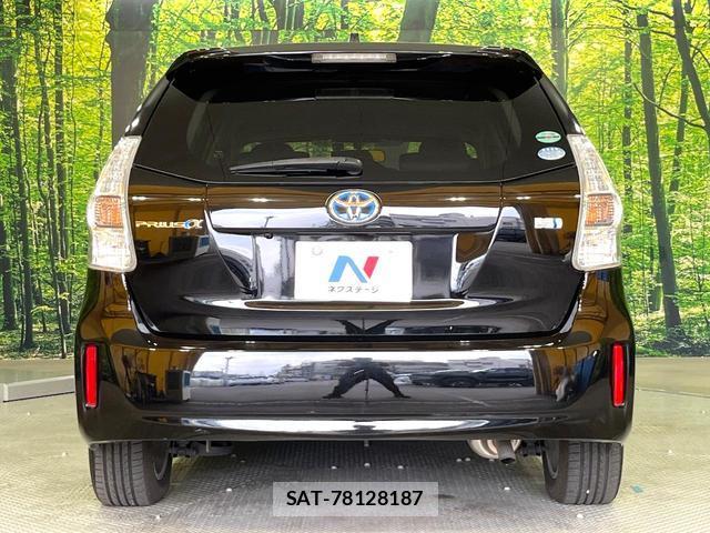 Toyota PRIUS ALPHA 2013-10 8728701-16