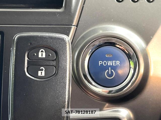 Toyota PRIUS ALPHA 2013-10 8728701-7