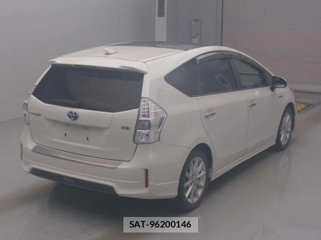 Toyota PRIUS ALPHA 2013-01 8729411-1