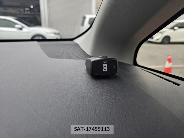 Toyota PRIUS ALPHA 2018-09 8730121-14