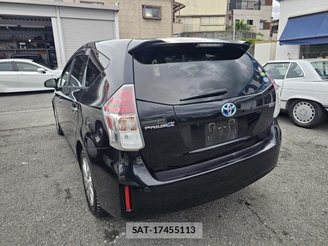 Toyota PRIUS ALPHA 2018-09 8730121-3
