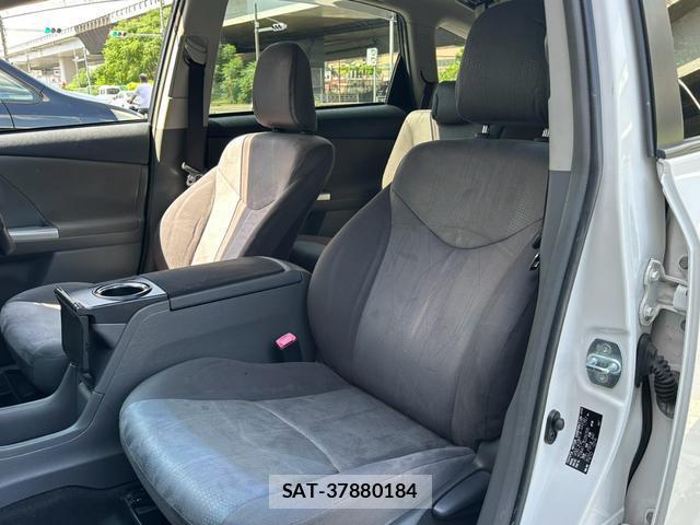Toyota PRIUS ALPHA 2011-12 8730447-5