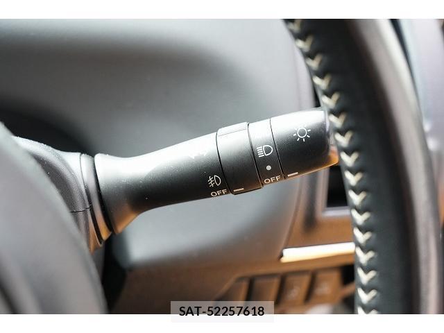 Toyota PRIUS ALPHA 2020-06 8730565-19