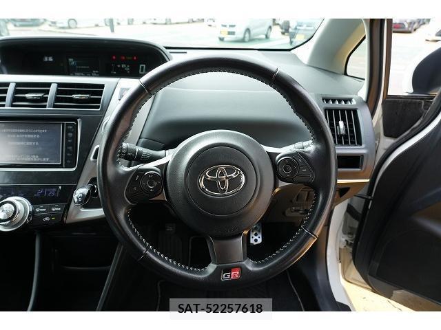 Toyota PRIUS ALPHA 2020-06 8730565-5