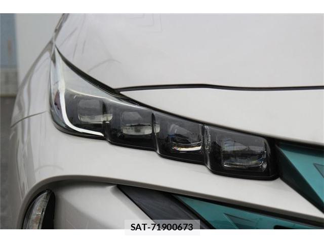 Toyota PRIUS PHV 2017-02 8726629-10