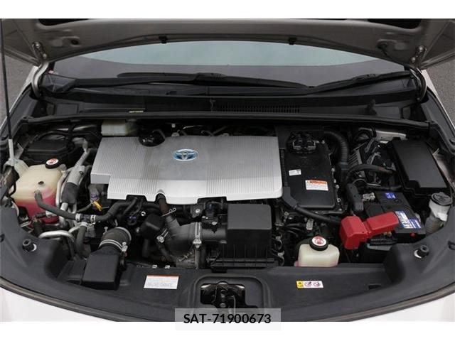 Toyota PRIUS PHV 2017-02 8726629-18
